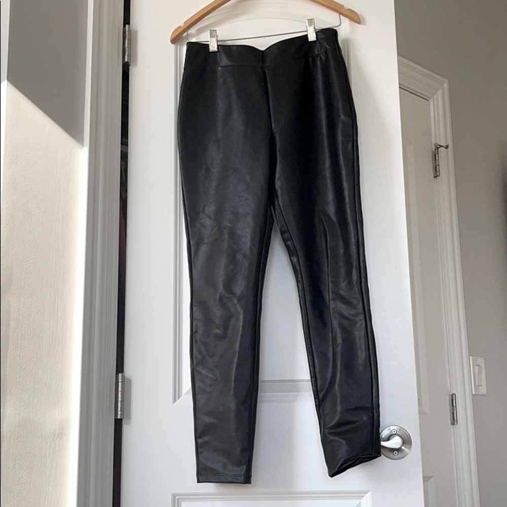 Trendy Black pleather pants